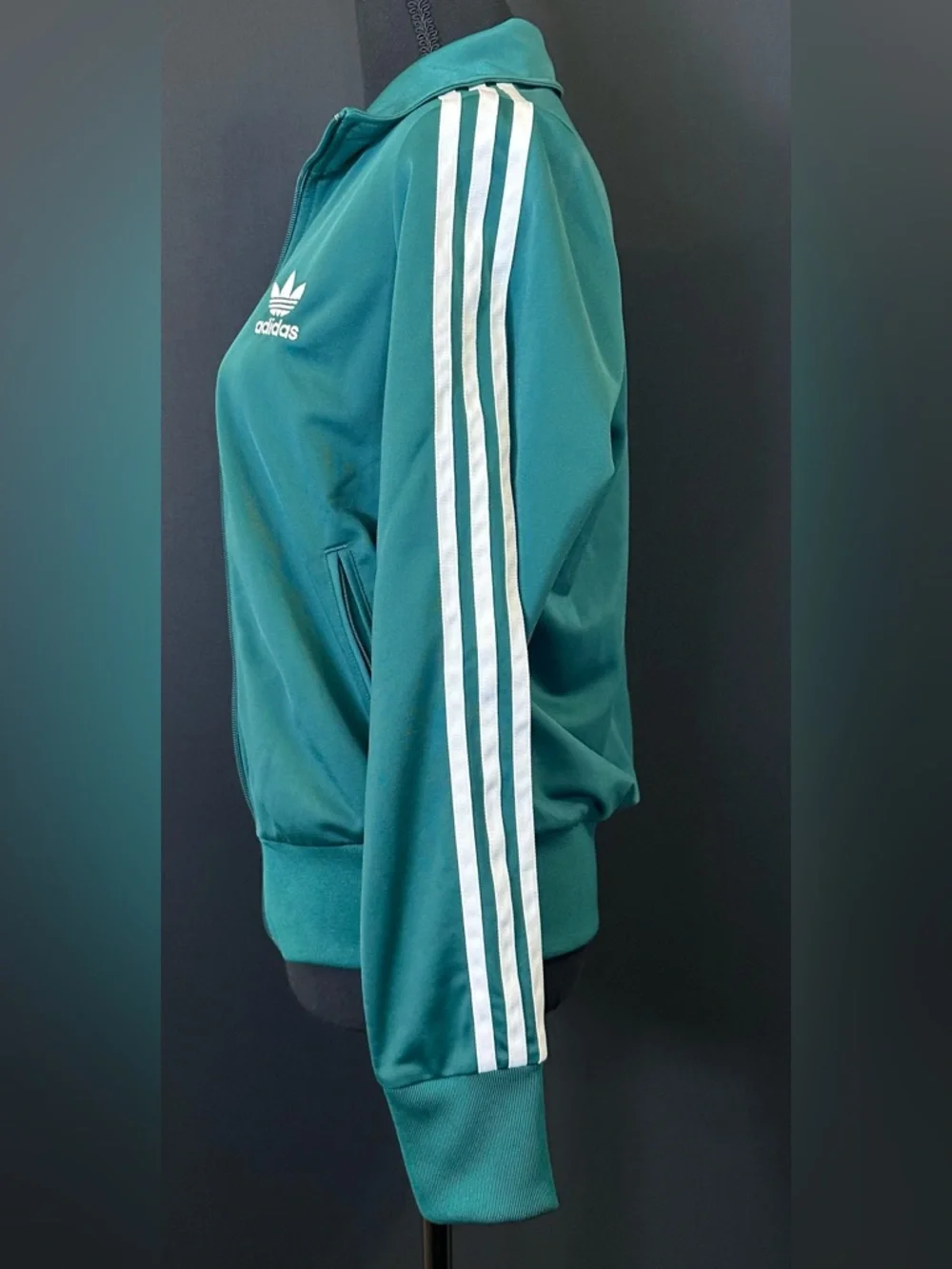 #134- NEW adidas Adicolor Classics Firebird Track Top - Picture 10 of 14